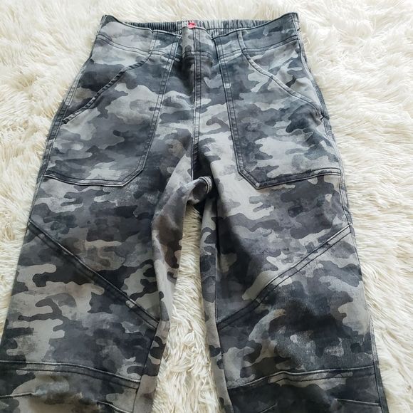 SPANX Camo Stretch twill cargo jogger size small - Picture 15 of 16